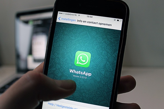 How to hide WhatsApp chat conversation in Android phone